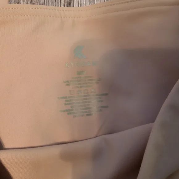 Kyodan Light Pink Capri Leggings, Medium, NWOT - Picture 4 of 4